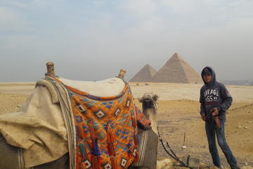 2 days tour to pyramids -city tour and ridding camel and vegetarian lunch