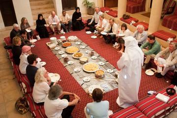 Authentic Emirati Cultural Meal and Talk in Old Dubai
