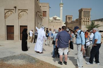 Cultural Tour of the Al Fahidi Al Bastakiya District in Authentic Old Dubai