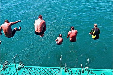Amazing Snorkeling Tour around Koh Samui by 3 Deck Dive Boat