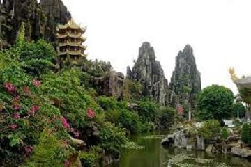 MARBLE MOUNTAINS MONKEY MOUNTAIN AND HAI VAN PASS TOUR