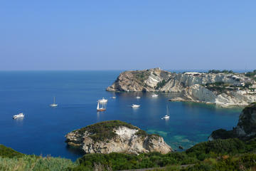 Ponza and Palmarola Boat Tour from Terracina with Lunch
