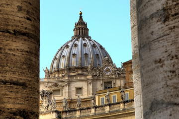 Skip the Line - VIP Semi-Private Tour Vatican Museum Sistine Chapel ans Saint Peter's Basilica