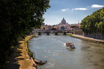 Special Combo: River Boat Experience plus Colosseum or Vatican Museums Guided Tour