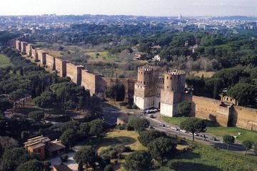 Special Private Kids Tour: Rome upon the Walls and Undergrounds