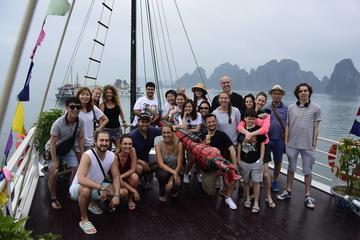Halong Bay Islands and Caves: Full-Day Tour from Hanoi