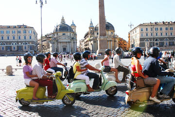 3-Hour Rome Small-Group Sightseeing Tour by Vintage Vespa