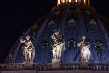 Private Vatican at Night Tour with Aperitif