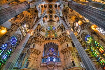 Sagrada Familia and Park Guell Private Guided Family Tour in Barcelona