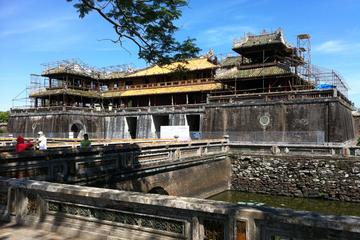 Private City Tour in Hue Including Kings Tombs and Citadel