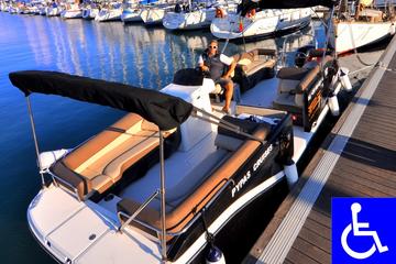 Private Lisbon Sightseeing Motor Boat 30 minutes Tour
