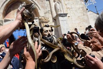 Cocullo SNAKES FESTIVAL Exclusive only every May 1st  Fullday from Rome