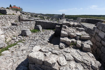 Full-Day Private Cultural Heritage and Shumen Sightseeing Tour from Varna