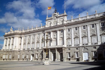 Skip-The-Line Early Entrance Tour of the Royal Palace of Madrid