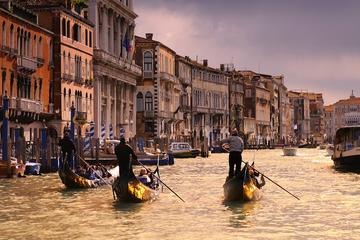 Unique experience: Grand Canal gondola ride and lunch