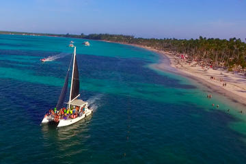 Catamaran Cruise with Snorkeling & Open Bar
