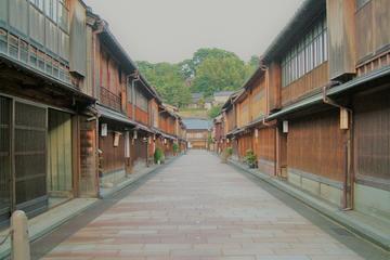Kanazawa highlight private walking tour
