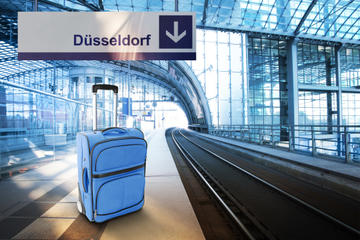Private Departure Transfer: Hotel to Dusseldorf Train Station