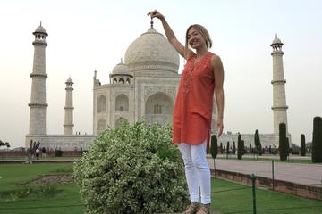 Full Day Trip to Taj Mahal - Agra from Delhi with Entrance Tickets