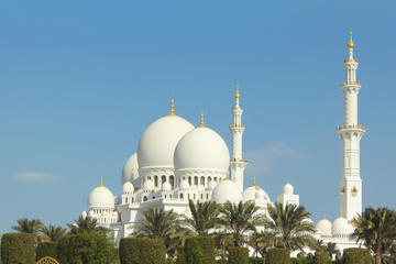 Abu Dhabi City Highlights Tour: Sheikh Zayed Mosque, Zayed Centre and Heritage Village