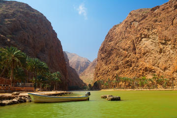 Private 4x4 Safari of Wadi Shab - The Coastal Caravan