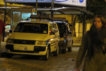 One-Way Private Transfer from Airport to Hotels in La Paz