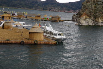 Private Full-Day Tour to Titicaca Lake and Copacabana Village from La Paz