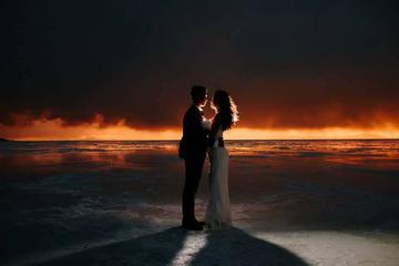 PRIVATE LUXURY SUNRISE TOUR W-ENGLISH GUIDE TO UYUNI SALT FLATS FROM UYUNI