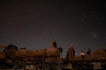 Stargazing Night Tour in Cementery of the Trains from Uyuni
