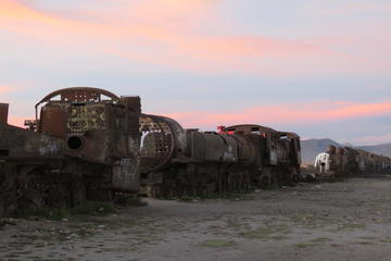 Sunset and Stargazing at Train Cemetery (Cementerio de Trenes) from Uyuni