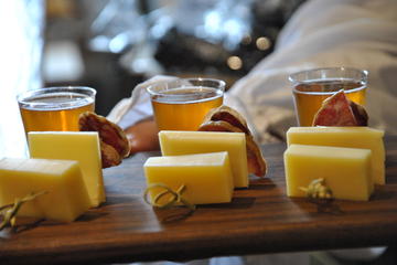 Signature Tour - Historical Tasting Tour