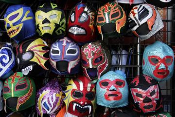 Kitsch Art Walking Tour in Mexico City