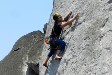 Rock Climbing Experience from Lima