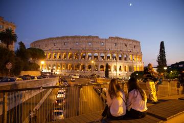 Evening Underground Colosseum Tour with Prosecco