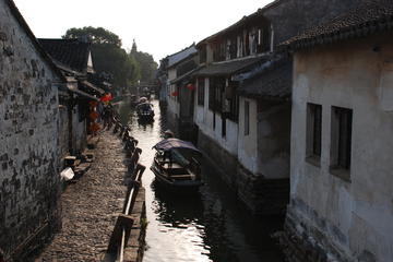 Full-Day Suzhou and Zhouzhuang Water Village Tour