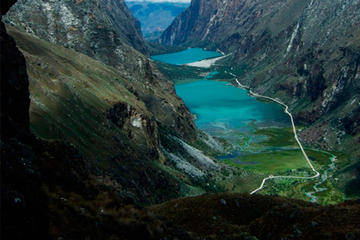 Mountain Biking to Llanganuco Lake from Huaraz
