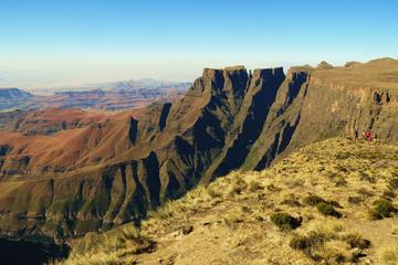 Amphitheatre and Tugela Falls Drakensberg Hike from Bergville