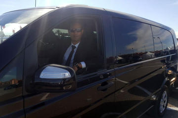 Private Arrival Transfer: Fez Sais Airport to Fez Hotel