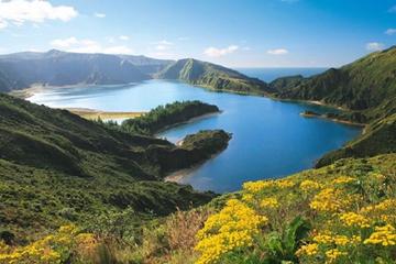 HD Lagoa do Fogo Jeep Tour