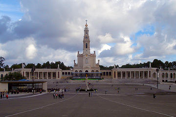 Private Full-Day Tour of Fatima and Ourem from Lisbon