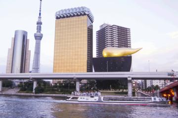 Private Walking Tour of Tsukiji and Hamarikyu Garden with a Water Bus Ride to Asakusa