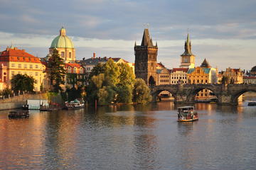 Transfer Berlin-Prague or Prague-Berlin, with optional 2 hours visit to Dresden