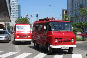 Warsaw Layover Tour in Communist Car