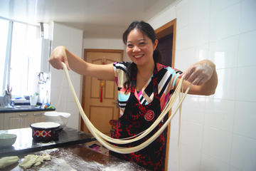 La mian and shaved noodle class