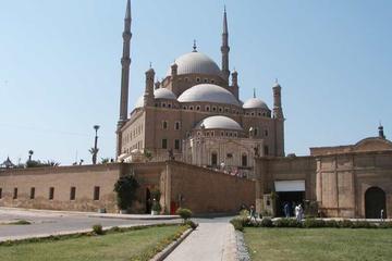 Private Half-Day tour to Citadel and Mohamed Ali Mosque in Cairo with Lunch