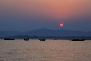 Bagan Cultural Heritage tour with sunset boat cruise (Half day Guided private tour)