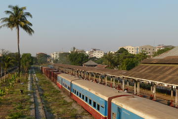 Private Half-Day Tour: Discover Yangon The Local Way