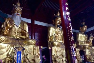 Private Shanghai Temple and Artwork Tour: A Deeper Understanding to Chinese Ethos