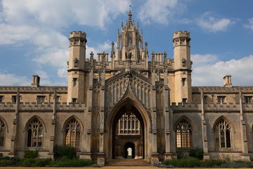 Cambridge University Walking Tour with St. John's College