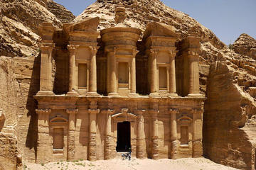 Private Full-Day Wadi Rum and Petra Tour from Aqaba